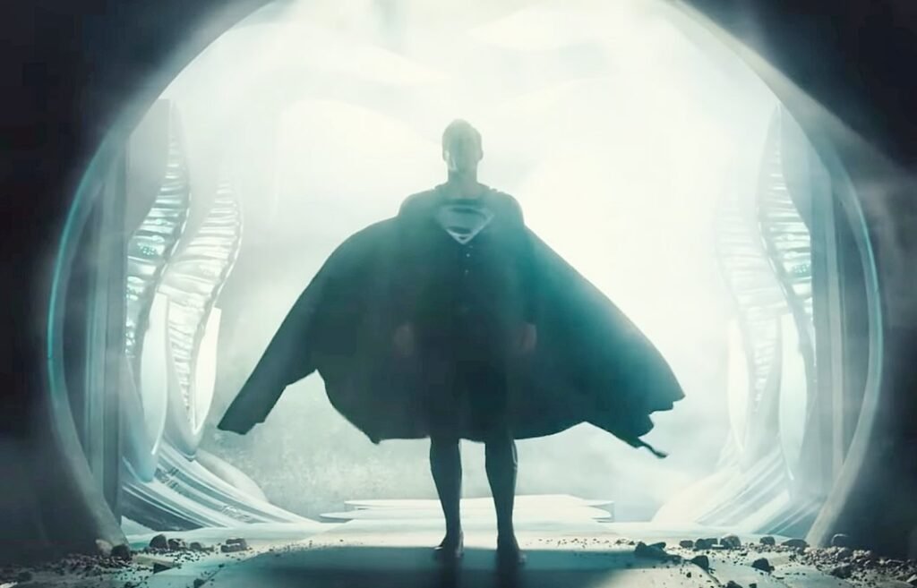 Snyder Cut de Liga da Justiça: Teaser divulgado na DC Fandome Superman com uniforme preto
