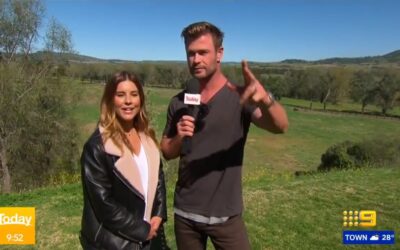 Chris Hemsworth invade previsão do tempo ao vivo do canal The Today Show e surpreende repórter e âncoras