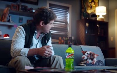 GREMLINS | Gizmo e Zach Galligan em divertido comercial da Mountain Dew