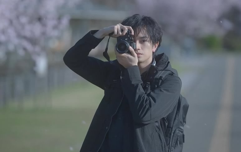 Como Pétalas que Caem | Dorama romântico japonês com Kento Nakajima e Honoka Matsumoto na Netflix