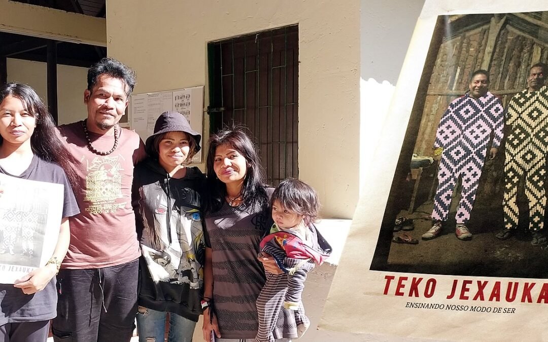 Teko Jexauka – ensinando nosso modo de ser | Publicação Indígena Bilíngue tem lançamento em Porto Alegre