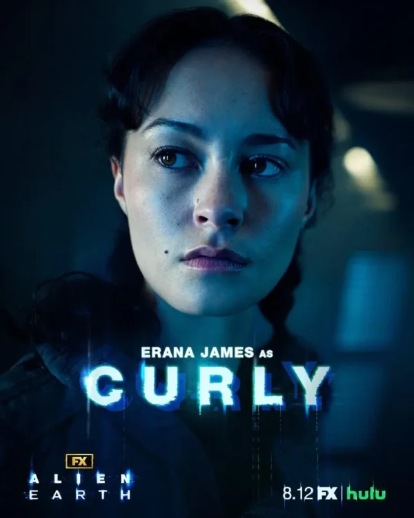 Curly - Sintética interpretada por Erana James