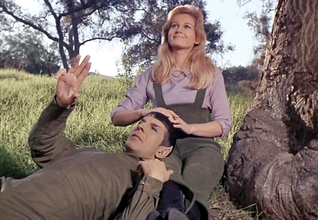 Star Trek: "Este Lado do Paraíso" (temporada 1, episódio 25)