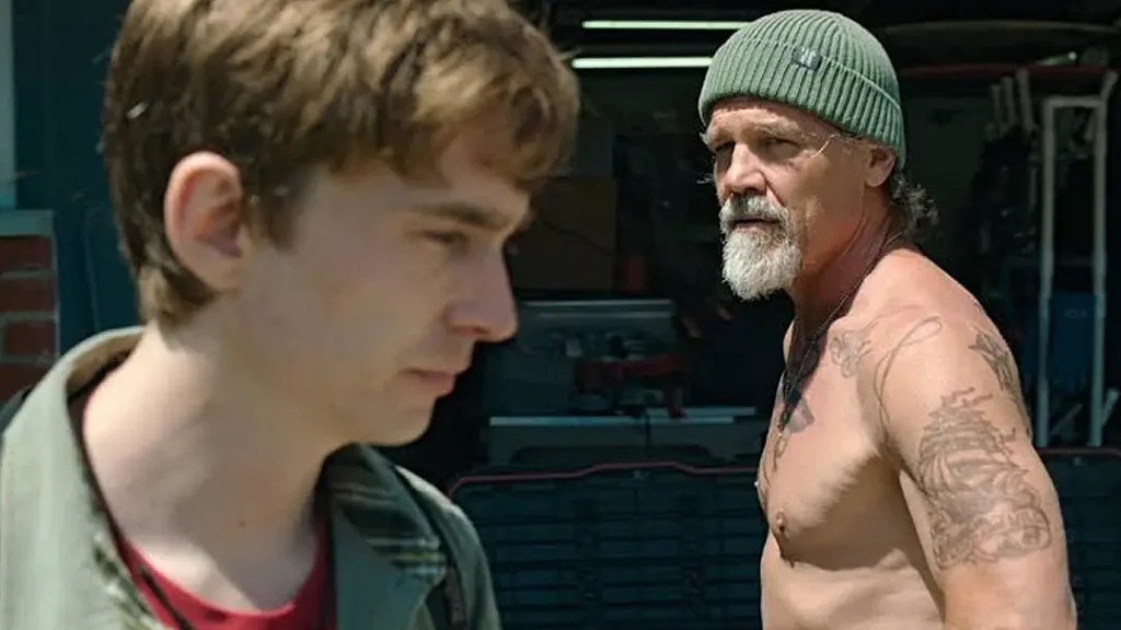 Dentro da Baleia: Filme com Austin Abrams e Josh Brolin