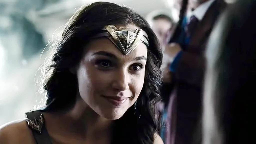 Gal Gadot fala sobre Mulher-Maravilha 3 e critica tratamento da DC Studios a Henry Cavill