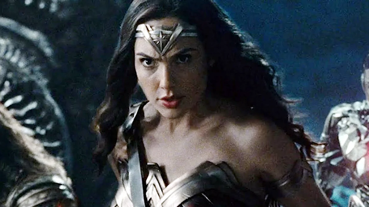 Gal Gadot fala sobre Mulher-Maravilha 3 e critica tratamento da DC Studios a Henry Cavill