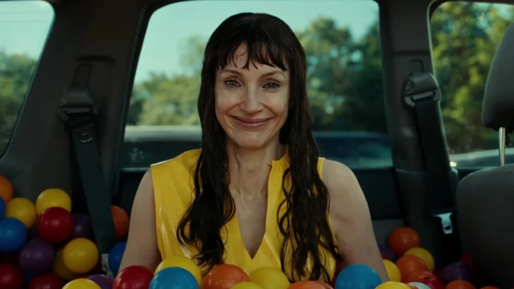 Outra Mamãe: Novo trailer revela a assustadora sósia de Jessica Chastain