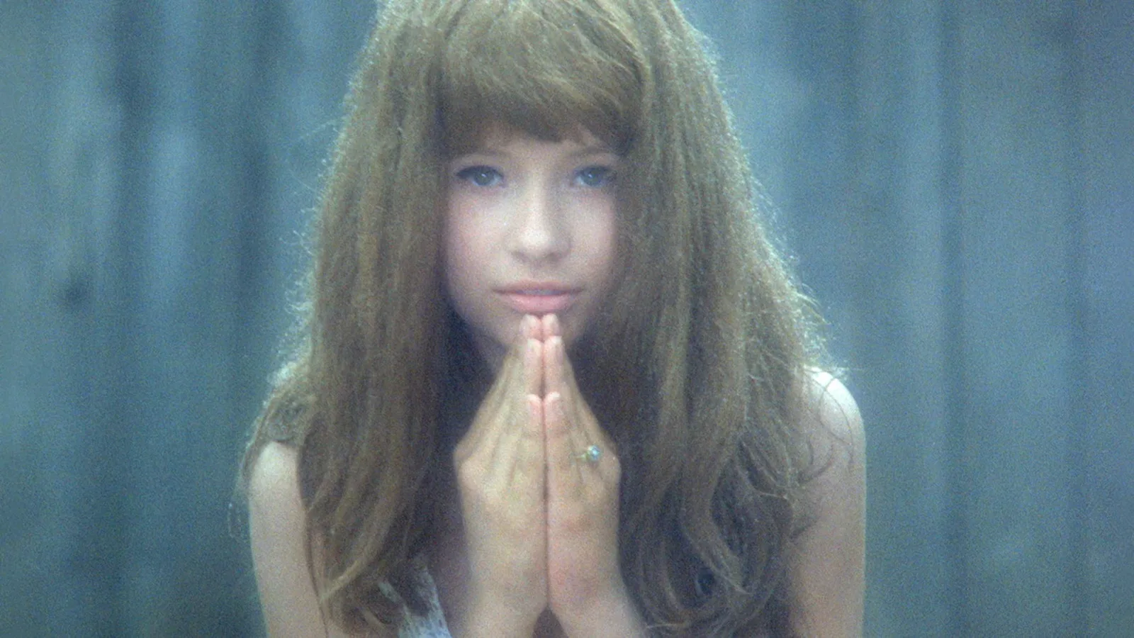 Valerie e a Semana das Maravilhas: análise do filme surrealista de 1970 interpretada por Jaroslava Schallerová Valerie e a Semana das Maravilhas: análise do filme surrealista de 1970 interpretada por Jaroslava Schallerová